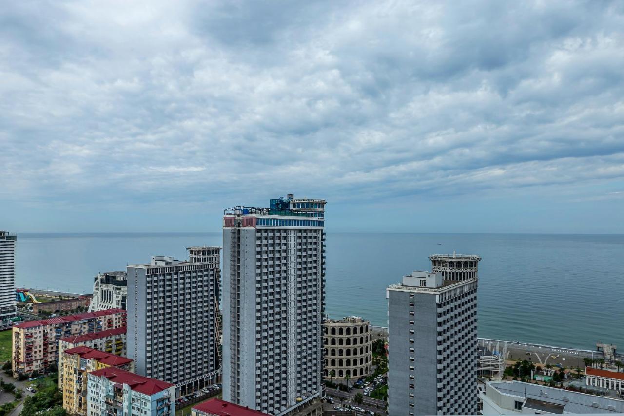 G-Point Apartment Batumi Exterior foto